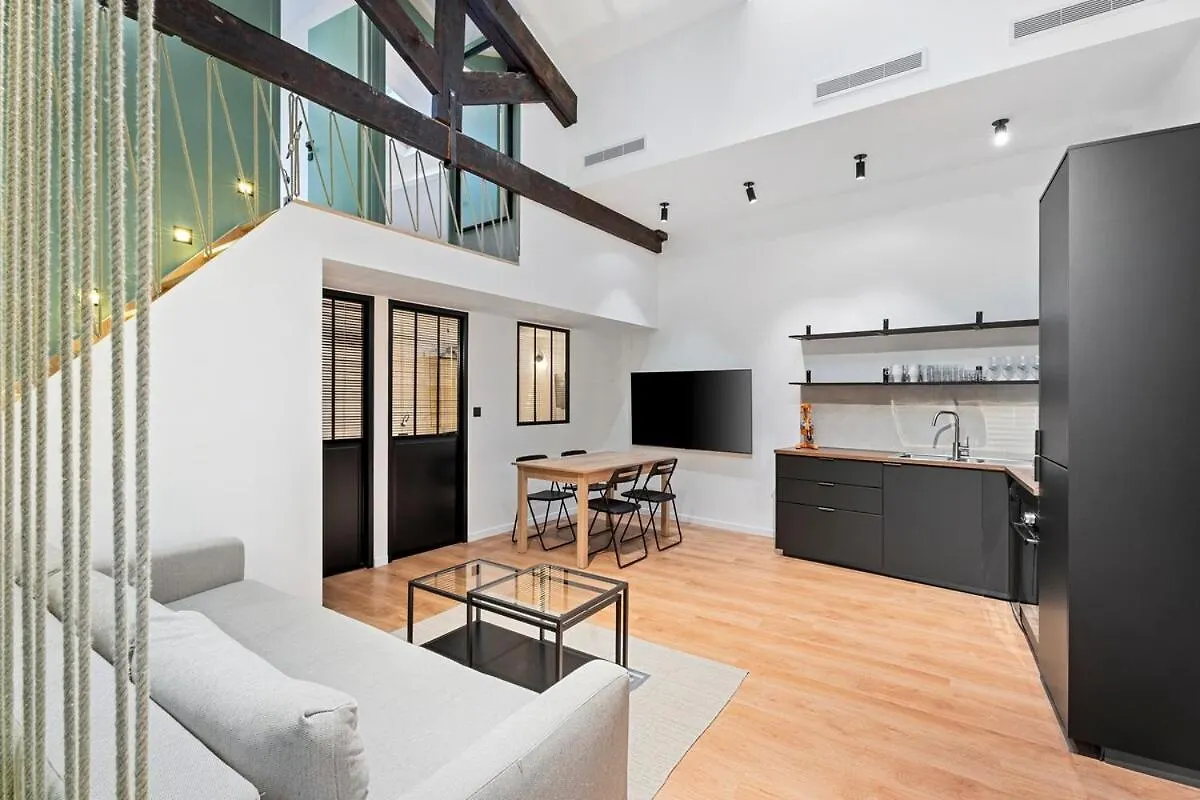 Loft Spacieux Pour 10 Personnes Avec Terrasse Nice Holiday home