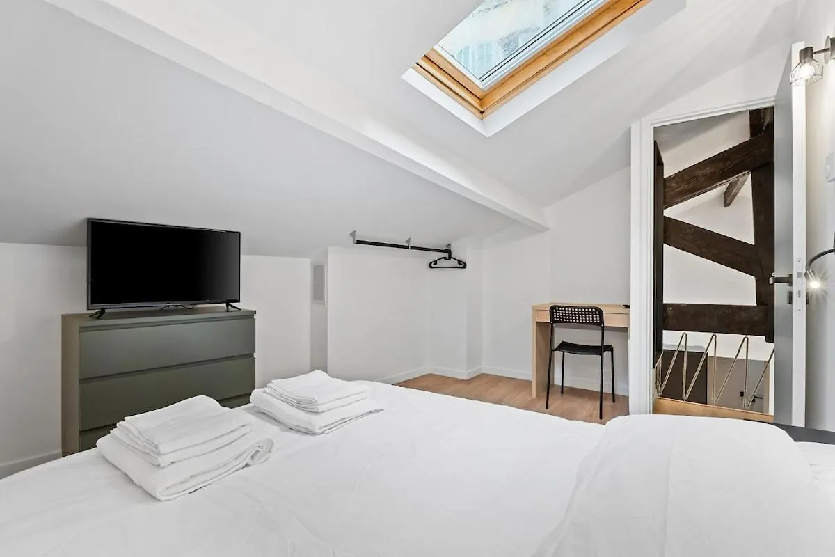 Holiday home Loft Spacieux Pour 10 Personnes Avec Terrasse Nice France