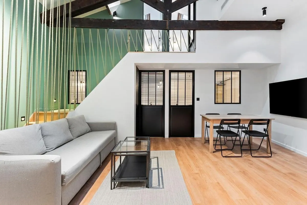 Loft Spacieux Pour 10 Personnes Avec Terrasse Nice